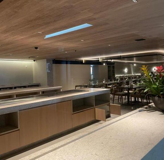 استودیوی استاندارد با چشم‌انداز دریا, Coral Ritz   Flat Beira Mar