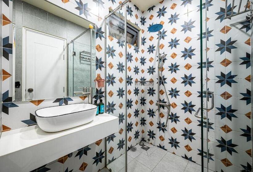 استودیو استاندارد با بالکن, Cozrum Homes Kola Apartment