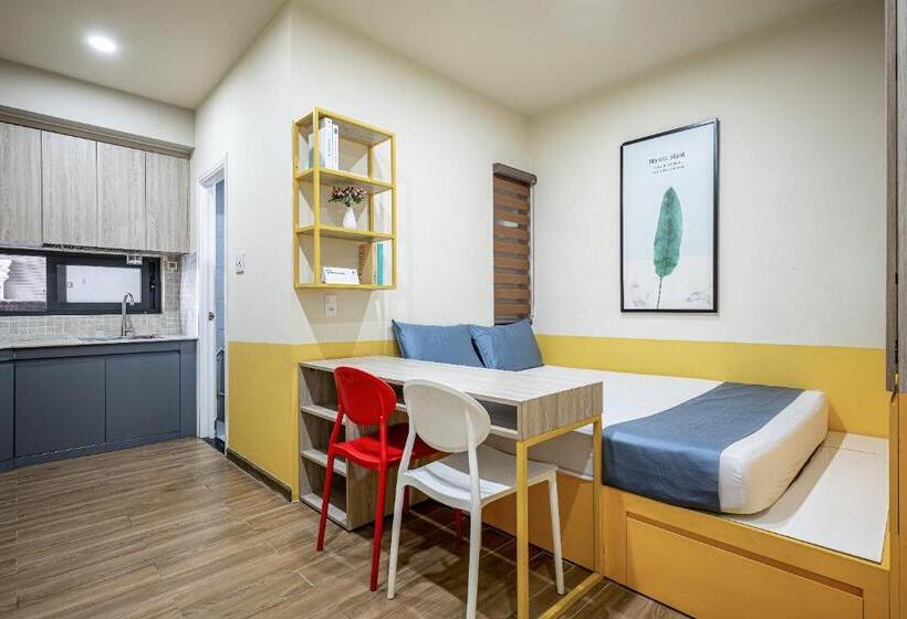 استودیو استاندارد با بالکن, Cozrum Homes Kola Apartment