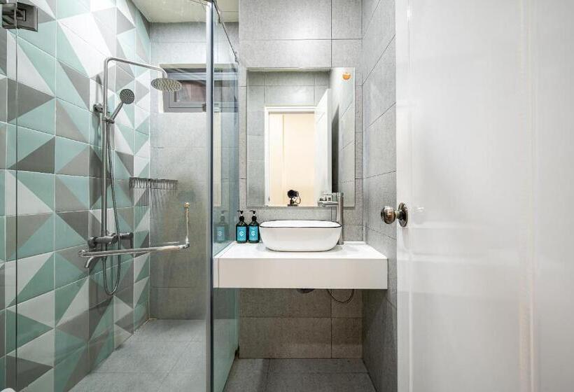 استودیوی لوکس, Cozrum Homes Kola Apartment