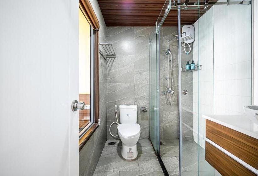 اتاق لوکس, Cozrum Homes Kola Apartment