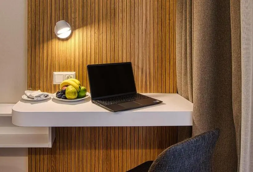 ガーデンビュースタンダードルーム, Cardoner Hotel és Konferenciaközpont
