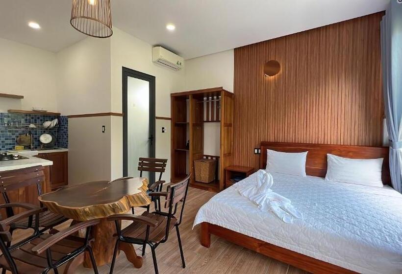 اتاق لوکس با بالکن, Nhu Huose Phu Quoc