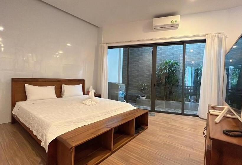 استودیوی لوکس, Nhu Huose Phu Quoc