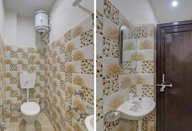 Трехместный Номер Классика, O V Residency