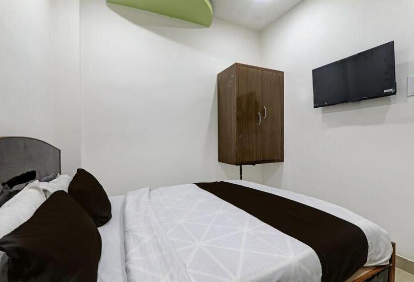 Трехместный Номер Классика, O V Residency