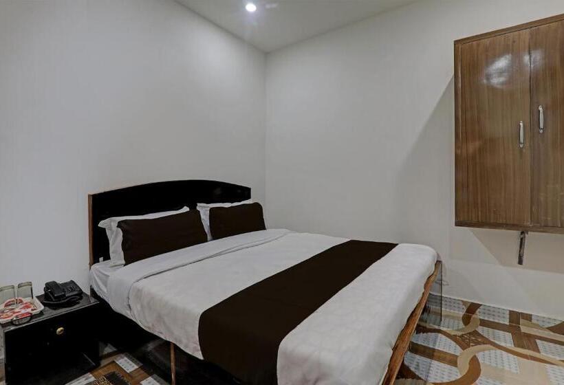 Трехместный Номер Классика, O V Residency