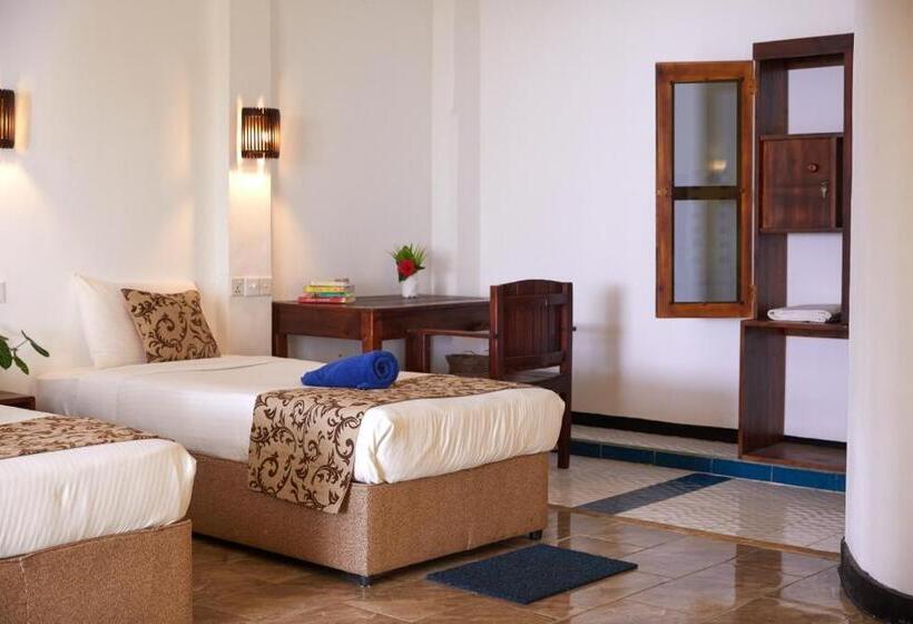 חדר משפתחתי סופריור, Arugambay Surf Resort