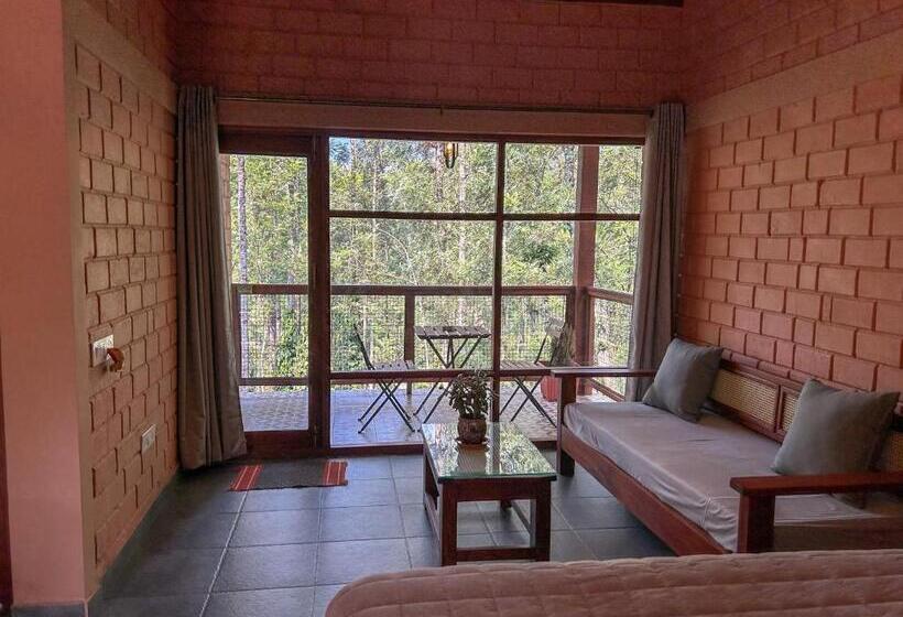 Семейный Номер, Sereno Barn Eco Stay Chikmagalur