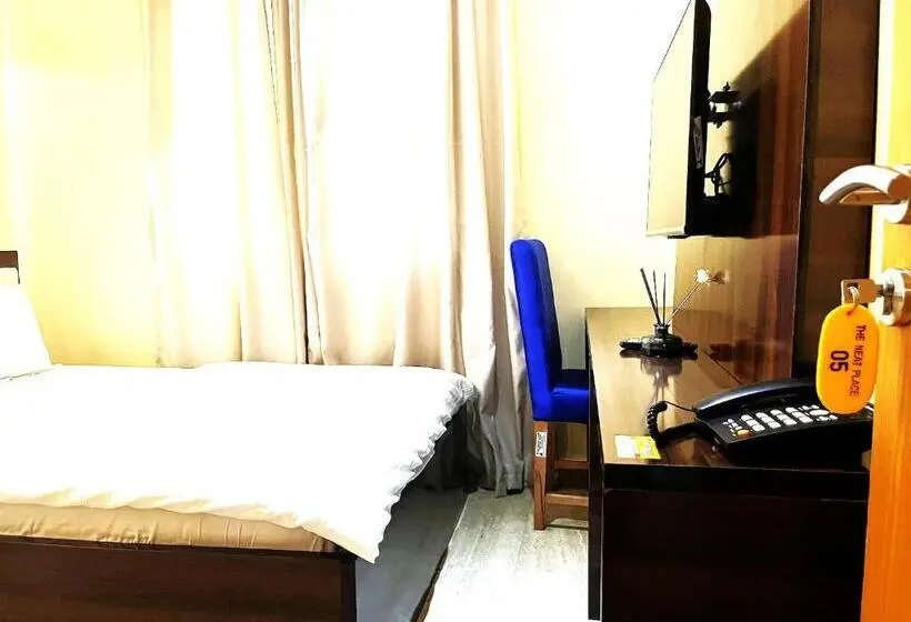 استودیوی استاندارد, The Neat Place