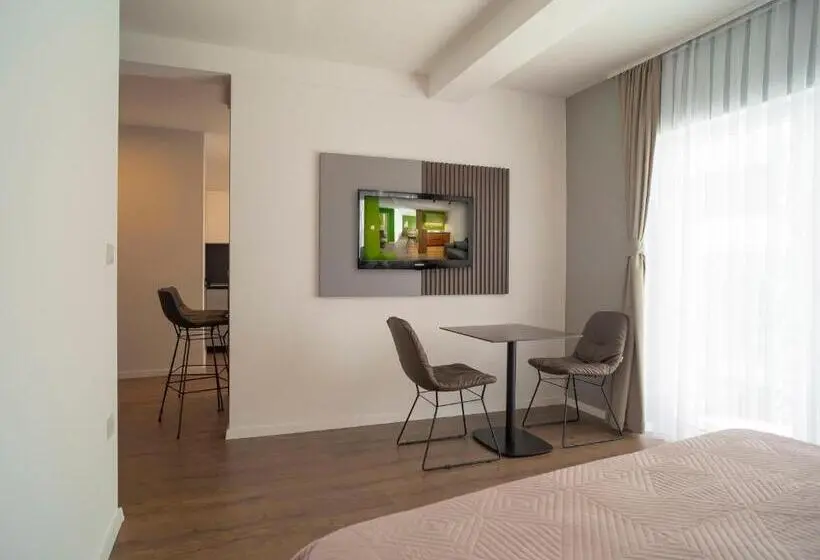 آپارتمان 1 خوابه, Lux Apartments