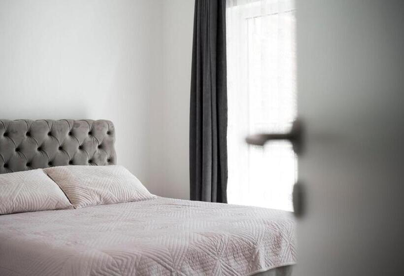 آپارتمان 2 خوابه, Lux Apartments