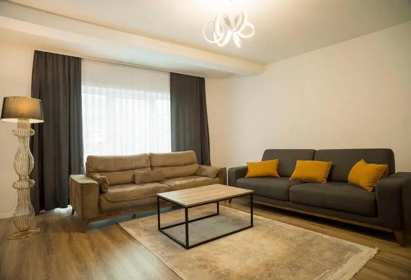آپارتمان 2 خوابه, Lux Apartments