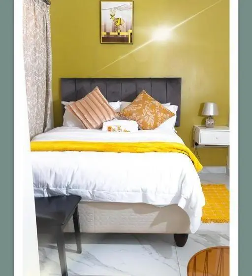 اتاق لوکس, Elmorta Inn Guest House