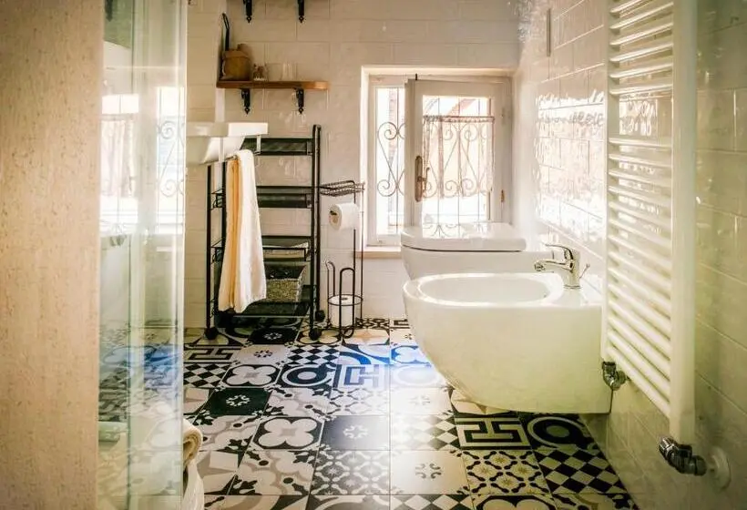 استودیوی استاندارد, Manillahouse