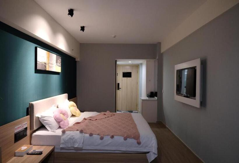 Chambre Deluxe, Xizhu Movie Apartment