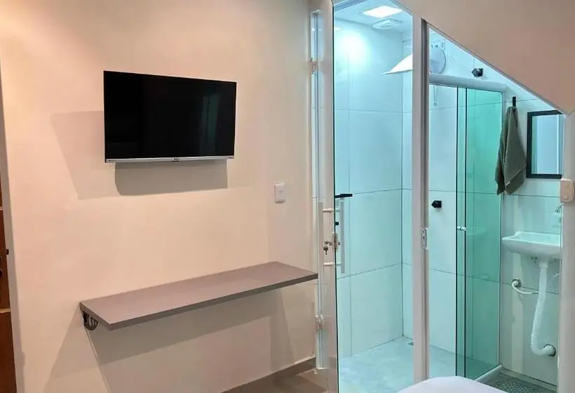 اتاق استاندارد, Guaru Inn Hostel