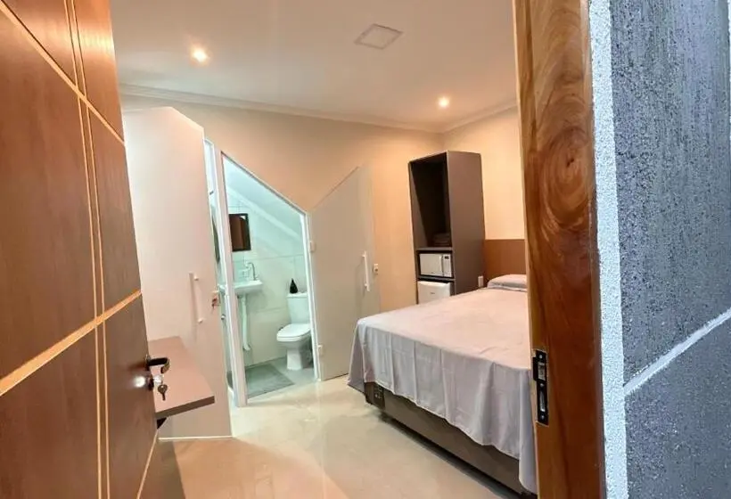 اتاق استاندارد, Guaru Inn Hostel