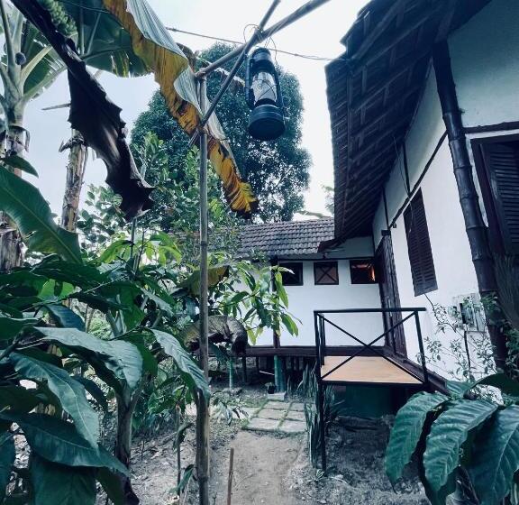 Classic Kolmen Hengen Huone, Oryza Wayanad