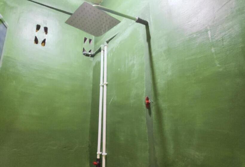 Номер Стандарт, Reddoorz Near Pelabuhan Ajibata Parapat