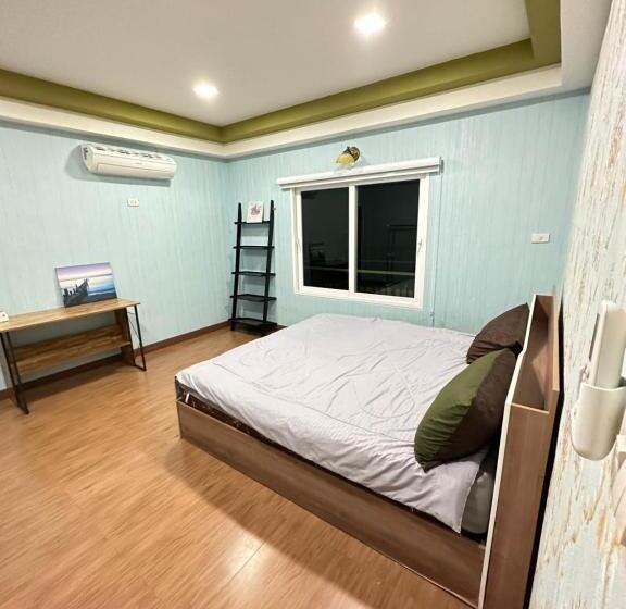 Enrumsvilla med swimming pool, ดราก้อน พูลวิลล่า บ้านสวนพัทยา