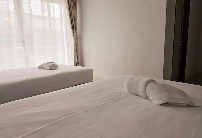 バルコニー付きスタンダードルーム, Ban Chahomm Guesthouse