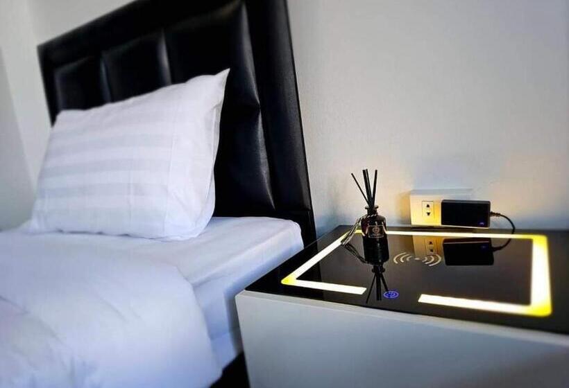 غرفة قياسية مزوَّدة بشُرفة, Ban Chahomm Guesthouse