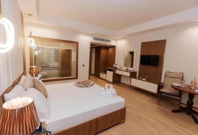 کلبه ییلاقی, Ramage Hotel & Resort