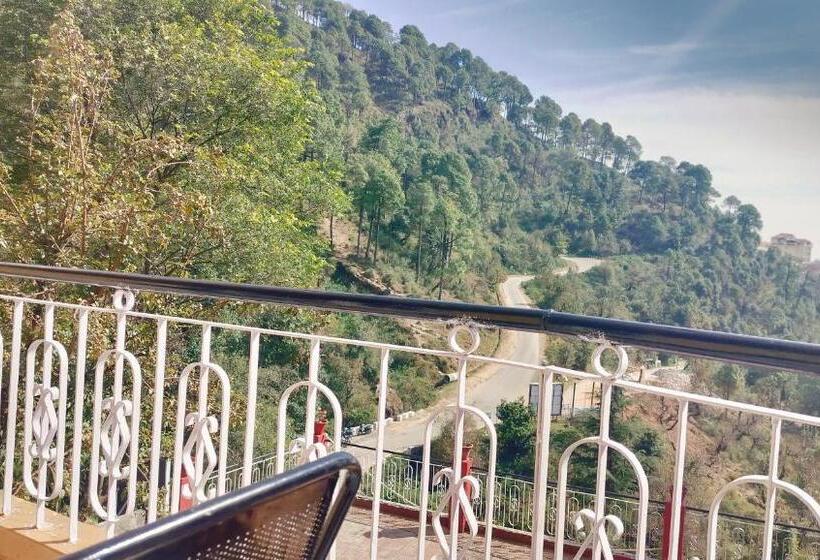 デラックスルーム, Chaitanya Inn