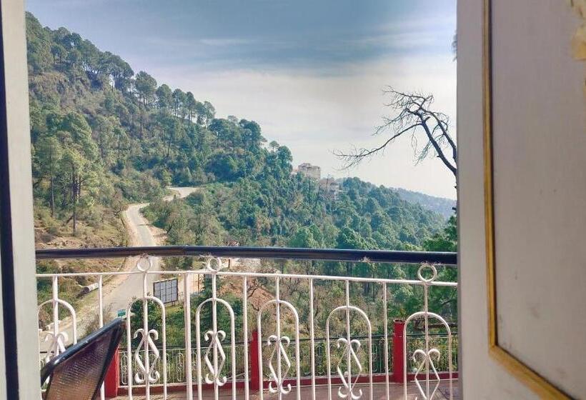 デラックスルーム, Chaitanya Inn