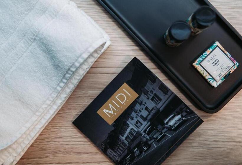 Номер Стандарт, Hôtel Du Midi