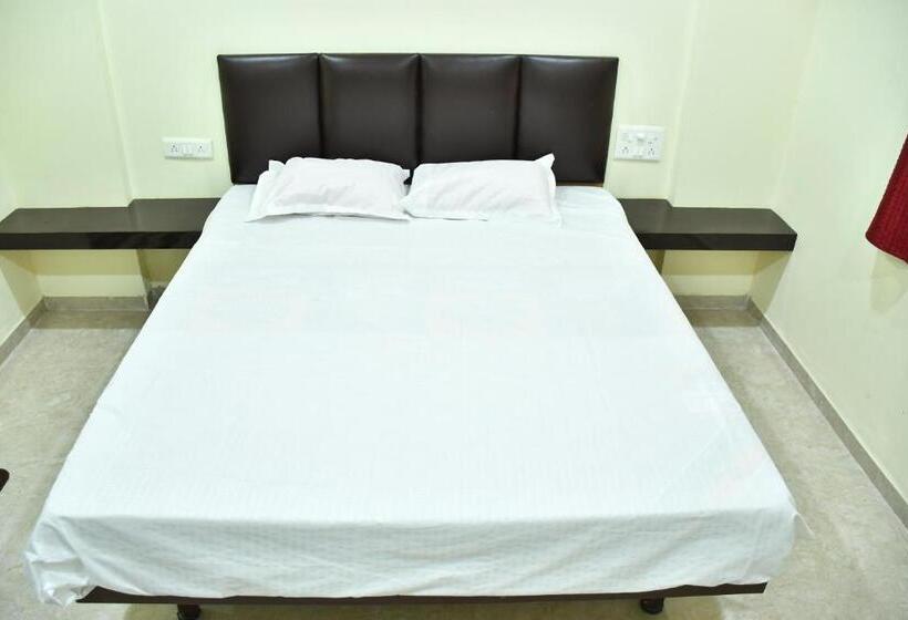 Семейный Номер, Kalika Residency