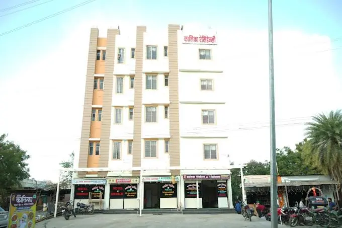 デラックスルーム, Kalika Residency