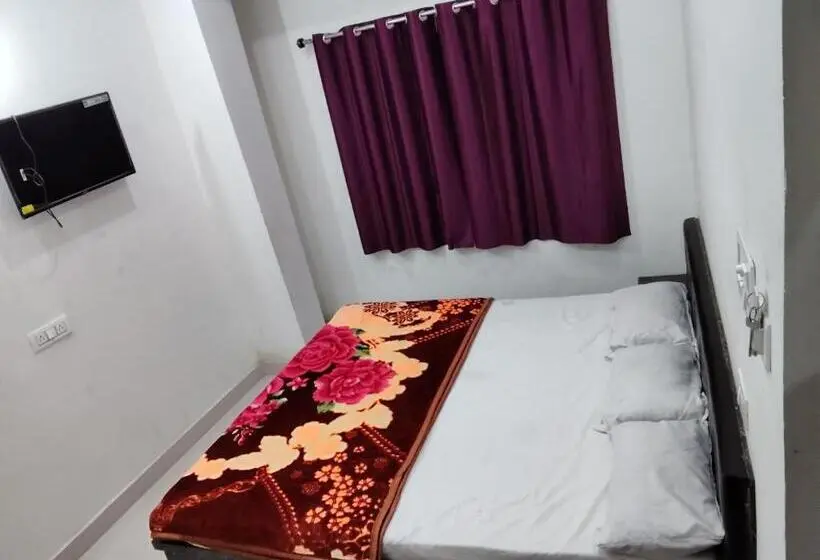 Habitación Deluxe, Satyendra