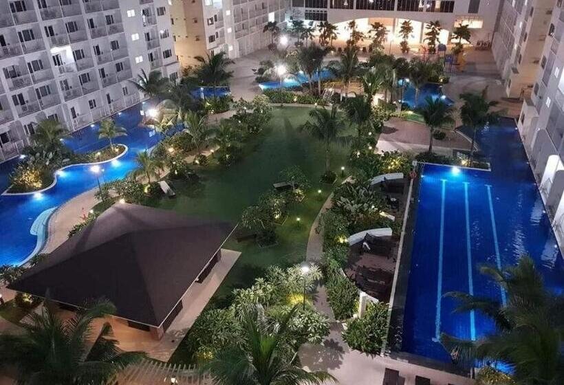 1 Sovrums Lägenhet med Balkong, Shore Residence D15 Shortwalk Mall Of Asia Near Airport