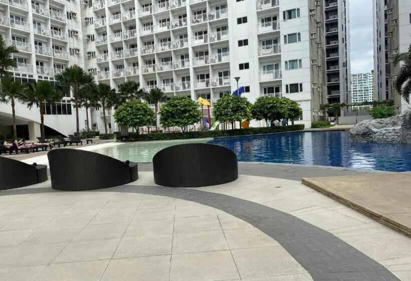 1 Sovrums Lägenhet med Balkong, Shore Residence D15 Shortwalk Mall Of Asia Near Airport