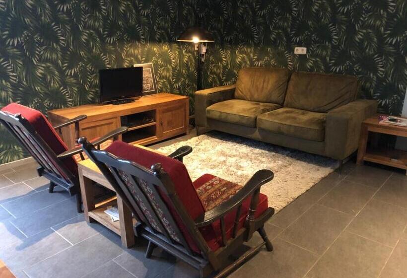 اتاق استاندارد چهار تخته, B&b Typisch Lelies