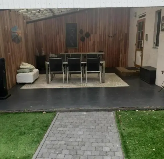 スタンダード４人部屋, B&b Typisch Lelies