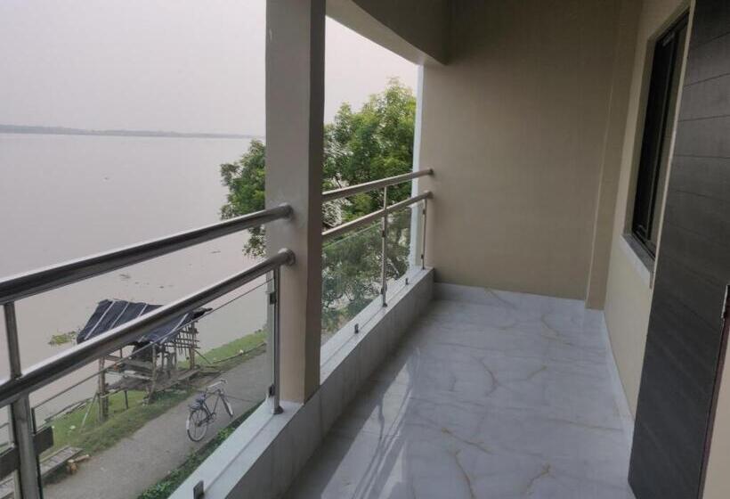 スイート, Ichhamati Hotel And Restaurant