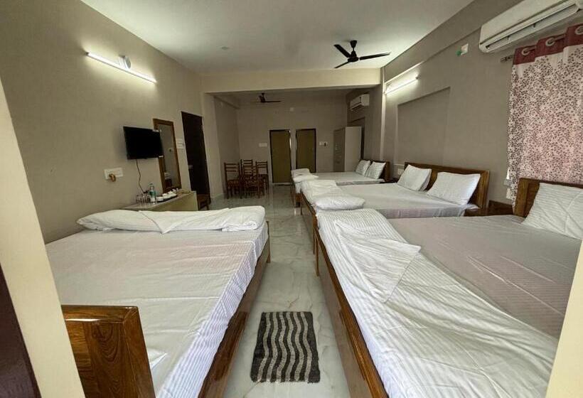 スイート, Ichhamati Hotel And Restaurant