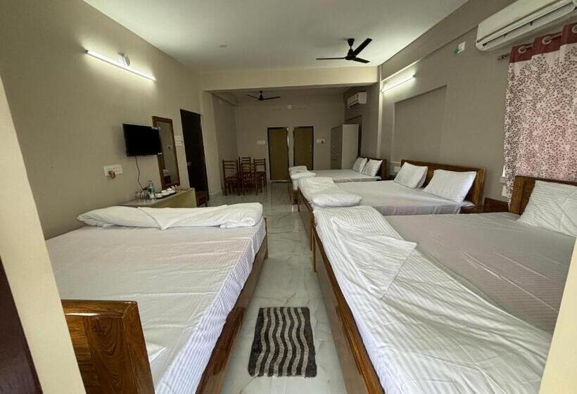 スイート, Ichhamati Hotel And Restaurant