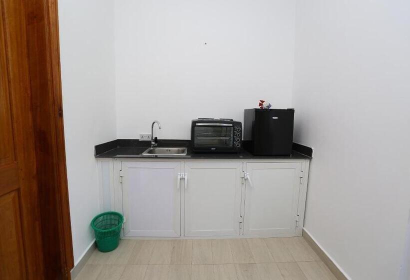 דירת חדר, Imara Villa