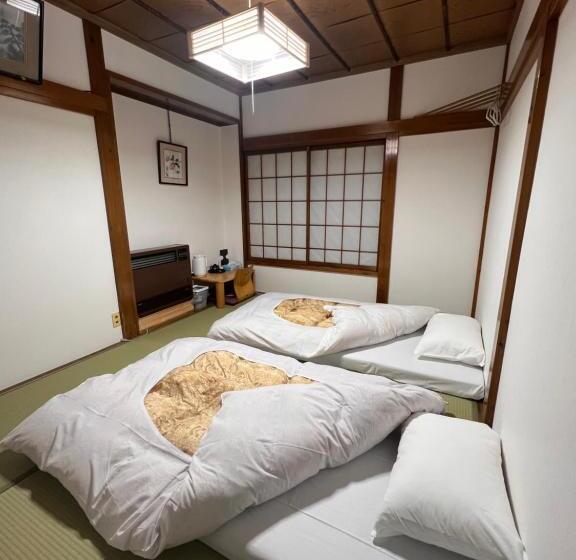 バス共有のスタンダードルーム, Akane Hostel あかね天然温泉旅館