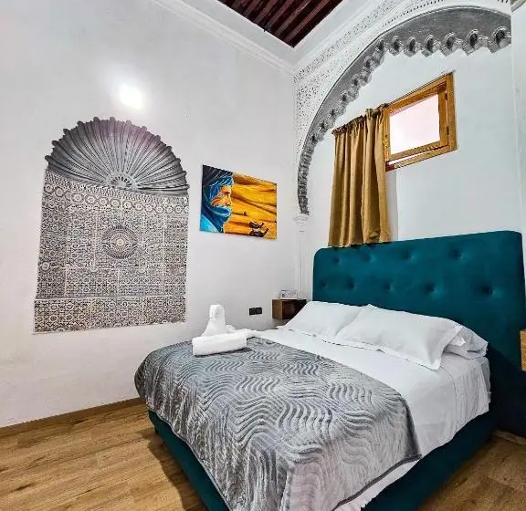 اتاق اکونومی, Dar Saba