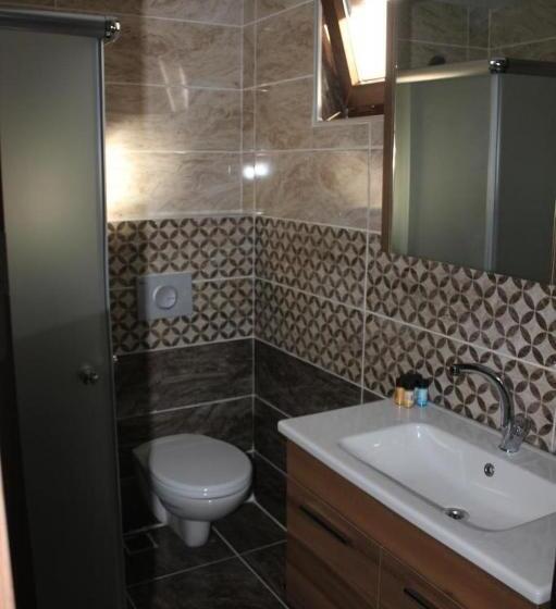 חדר סטנדרט לשלושה, Adri̇a Aladağ Golcük