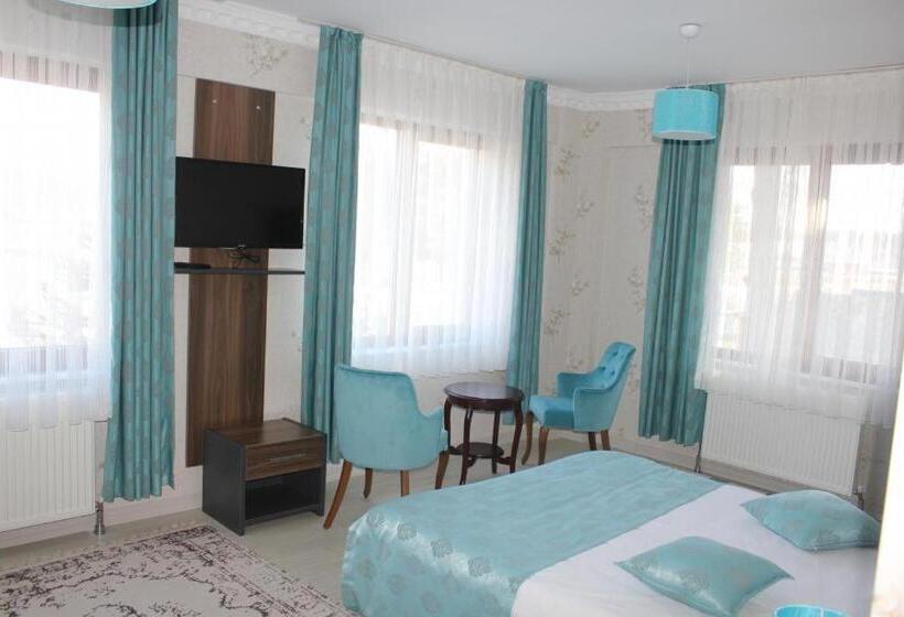 スタンダードトリプルルーム, Adri̇a Aladağ Golcük