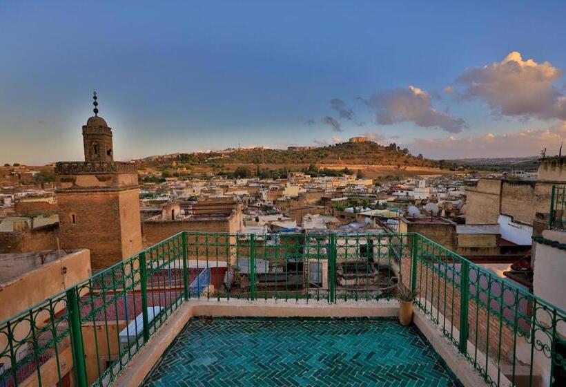 اتاق استاندارد با چشم‌انداز کوهستان, Dar Usham Fes