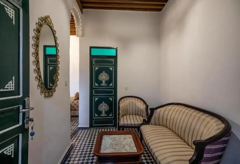 اتاق استاندارد سه تخته با چشم‌انداز, Dar Usham Fes