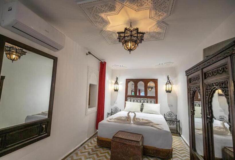 标准工作室, Dar Usham Fes