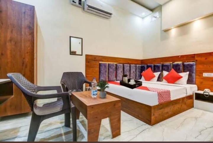 غرفة ديلوكس, Tern